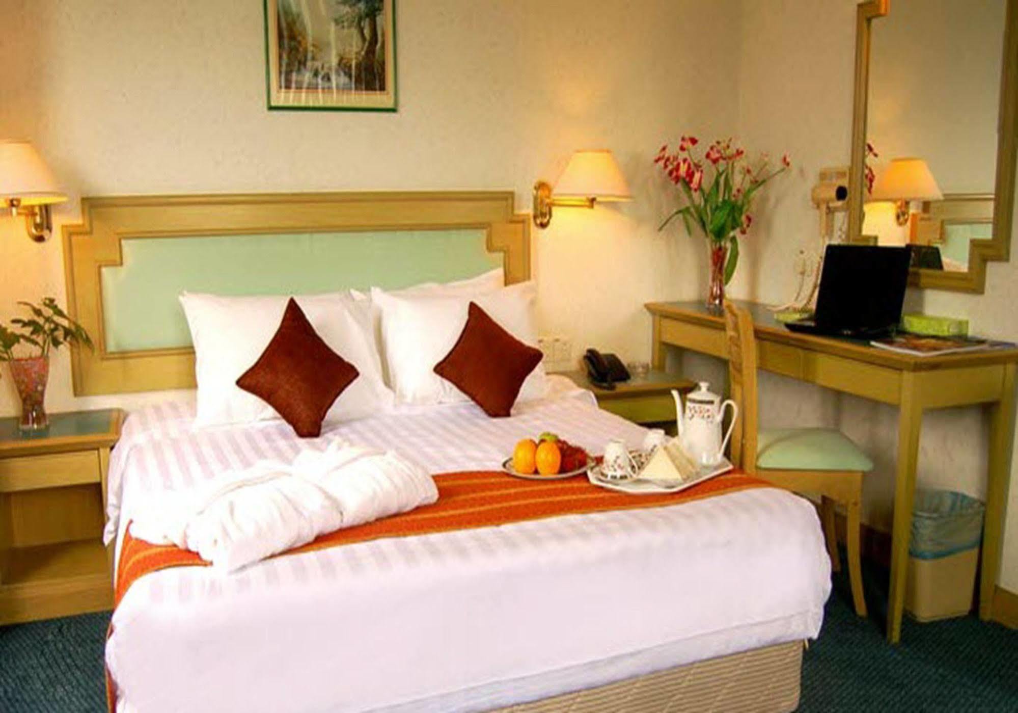 Regalodge Hotel & Spa Ipoh Exteriör bild